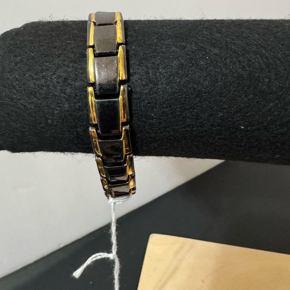 Men’s Reversible Magnetic Therapy Bracelet – Stainless Steel Wellness Band